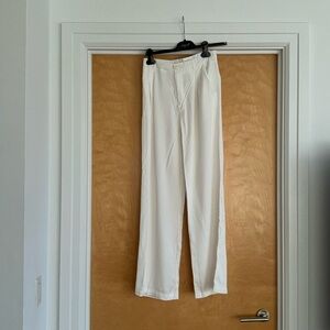NWOT 12TH TRIBE WHITE PANTS SIZE MEDIUM